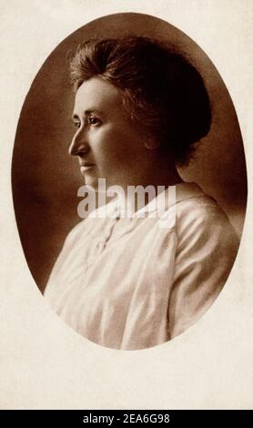 Rosa Luxemburg (1871 - 1919) war eine polnische Marxistin, Philosophin, Ökonomin, Antikriegsaktivistin und Revolutionssozialistin, die sich als eingebürgerte Germ einbürgerte Stockfoto