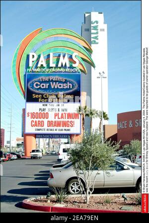 © Bryan Haraway/ABACA. 54386-3. Las Vegas-NV-USA, 4. Januar 2004. Das Palms Hotel/Casino in Las Vegas, Nevada, war der letzte Partyort für Britney Spears und neuen Ehemann. Es wurde berichtet, dass die Gäste des Eigentümers George Maloof waren. Stockfoto