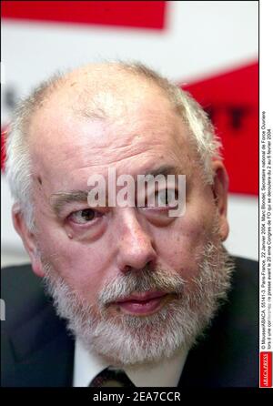 © Mousse/ABACA. 55141-3. Paris-Frankreich, 22. Januar 2004. Marc Blondl, Secretaire national de Force Ouvriere lors d une Conference de Presse avant le 20 eme Congres de FO qui se deroulera du 2 au 6 fevrier 2004. Stockfoto