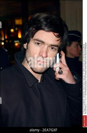 © Serge Arnal/ABACA. 56149-20. Paris-Frankreich, 17. Februar 2004. Der französische Schauspieler Romain Duris nimmt an der Premiere des Films Les Rivieres pourpres 2 des Regisseurs Olivier Dahan im Gaumont Marignan Teil. Stockfoto