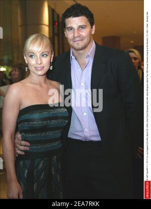 © Jeff Tran/ABACA. 57501-4. Los Angeles-CA-USA, 20. März 2004. Schauspieler David Boreanaz und Frau Jaime Bergman nehmen an den jährlichen Genesis Awards 18th im Beverly Hills Hilton Hotel Teil. Beverly Hills, Kalifornien, USA. Stockfoto