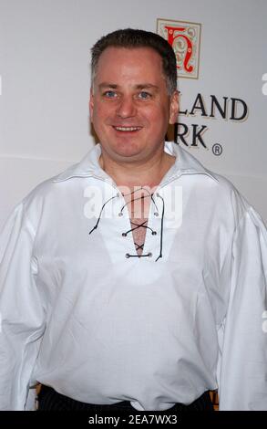 Der schottische erste Minister Jack McConnell kommt am Montag, den 5. April 2004, bei der Dressed to Kilt Party in Sotheby's in New York an. (Im Bild: Jack McConnell). Foto von Nicolas Khayat/ABACA. Stockfoto