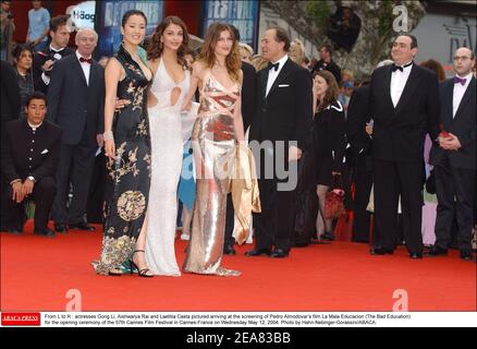 Von L nach R : die Schauspielerinnen Gong Li, Aishwarya Rai und Laetitia Casta im Bild bei der Vorführung von Pedro Almodovars Film La Mala Educacion (die schlechte Erziehung) zur Eröffnungszeremonie der Filmfestspiele von Cannes 57th in Cannes-Frankreich am Mittwoch, den 12. Mai 2004. Foto von Hahn-Nebinger-Gorassini/ABACA. Stockfoto