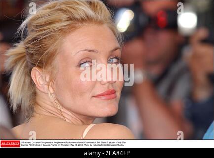 DIE US-Schauspielerin Cameron Diaz posiert bei der Fotozelle für Andrew Adamsons Animationsfilm 'Shrek 2' im Rahmen der Filmfestspiele von Cannes 57th in Cannes-Frankreich am Donnerstag, den 15. Mai 2004. Foto von Hahn-Nebinger-Gorassini/ABACA. Stockfoto