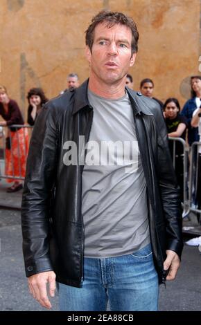 Schauspieler Dennis Quaid kommt am Ed Sullivan Theater zu seinem Gastauftritt in der David Letterman Show und spricht über seinen neuen Film The Day After Tomorrow, in New York, NY, USA - 25. Mai 2004. Foto von Antoine CAU/Abaca Stockfoto