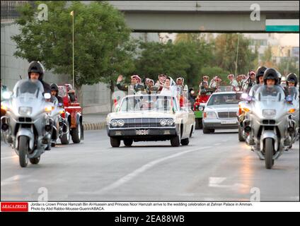 Jordaniens Kronprinz Hamzah bin Al-Hussein und Prinzessin Noor Hamzah kommen zur Hochzeitsfeier im Zahran Palast in Amman. Foto von Abd Rabbo-Mousse-Guerin/ABACA. Stockfoto