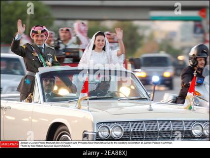 Jordaniens Kronprinz Hamzah bin Al-Hussein und Prinzessin Noor Hamzah kommen zur Hochzeitsfeier im Zahran Palast in Amman. Foto von Abd Rabbo-Mousse-Guerin/ABACA. Stockfoto