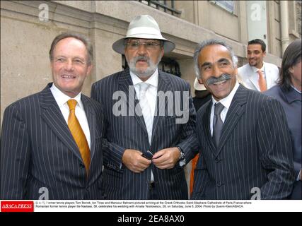 (L bis R) ehemalige Tennisspieler Tom Borrek, Ion Tiriac und Mansour Bahrami im Bild Ankunft in der griechisch-orthodoxen Saint-Stephane Kathedrale von Paris-Frankreich, wo der rumänische ehemalige Tennisspieler Ilie Nastase, 58, seine Hochzeit mit Amalia Teodosescu, 28, am Samstag, 5. Juni 2004 feiert. Foto von Guerin-Klein/ABACA. Stockfoto
