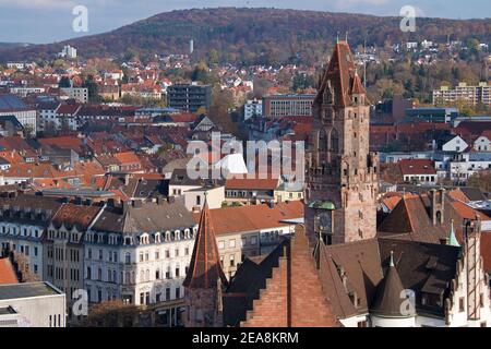 Stadtblick Saarbrücken, Deutschland. Panorama von oben mit dem historischen Rathaus Stockfoto