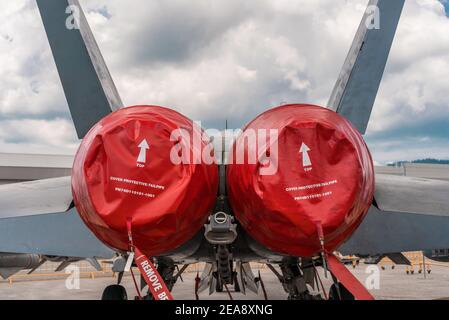 LANGKAWI, MALAYSIA - 30. März 2019: Militärische Triebwerke vertucht Stockfoto