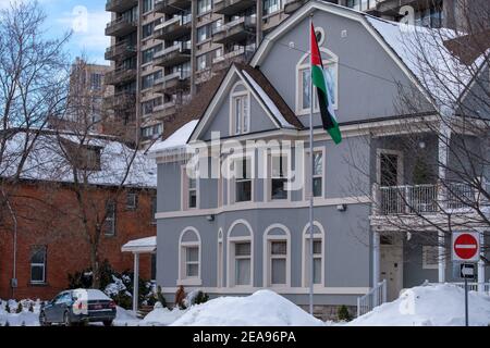 Ottawa, Ontario, Kanada - 6. Februar 2021: Die palästinensische Generaldelegation in Kanada, eine Botschaft an der 18. Straße in der Einfahrt der kanadischen Hauptstadt Stockfoto