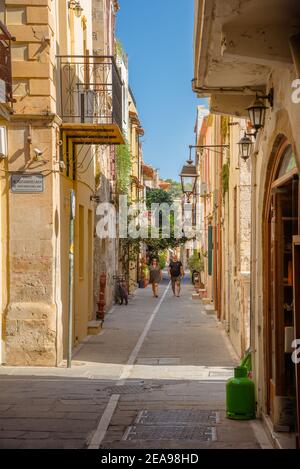 Straßen und alte Gebäude in der Altstadt von Rethymno, Kreta, Griechenland Stockfoto