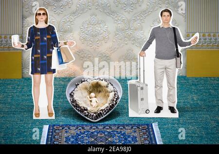 Ausgeschnittene Figuren, Mann, Frau, Geschäft, blau, gelb, Teppich, Tapete, Herz, Baby, Pelzkoffer, 3D Zusammensetzung Stockfoto