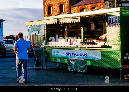 Seafood Stand, Howth Fishery Harbour. Howth, County Dublin, Irland, Europa Stockfoto