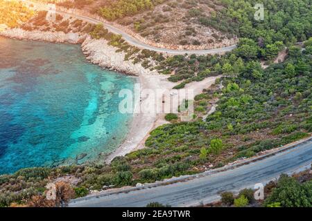 Sonnenaufgang über dem Paradies Little Kurubuk Cove und Bay auf Datca Peninsula. Türkische Naturwunder am Meer Stockfoto