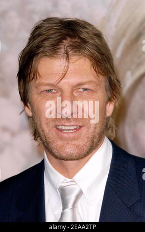 Sean Bean besucht am 10. Oktober 2005 die Premiere von Warner Bros. Pictures 'North Country' im Grauman's Chinese Theatre in Los Angeles. Foto von Lionel Hahn/ABACAPRESS.COM Stockfoto