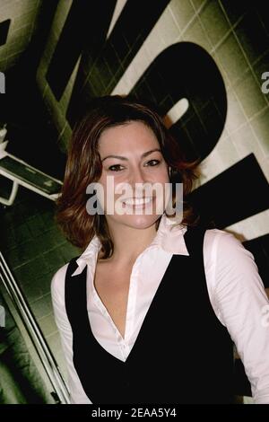 Die französische Schauspielerin Shirley Bousquet nimmt am 24. Oktober 2005 an der Premiere von Richard Berrys Film 'La Boite noire' im Gaumont Marignan Kino in Paris Teil. Foto von Thierry Orban/ABACAPRESS.COM Stockfoto