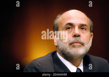 Anhörung über die Ernennung von Ben Bernanke zum Vorsitzenden des Gouverneursrates des Federal Reserve System auf Capitol Hill, Washington, 15. November 2005. Foto von Olivier Douliery/ABACAPRESS.COM Stockfoto