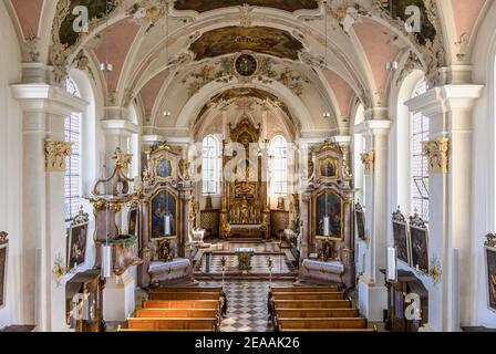 Deutschland, Bayern, Oberbayern, Bezirk Rosenheim, Bad Aibling, Stadtpfarrkirche Mariä Himmelfahrt, innen Stockfoto