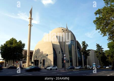 Deutschland, Nordrhein-Westfalen, Köln, Köln-Ehrenfeld, DITIB-Zentralmoschee Stockfoto