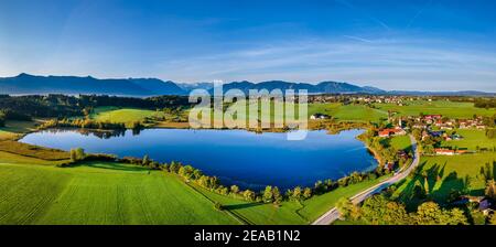 Froschhauser See, Froschhausen bei Murnau, das Blaue Land, Alpenvorland, Oberbayern, Bayern, Deutschland, Europa Stockfoto