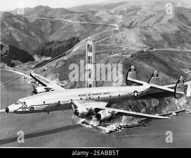 Navy MATS Lockheed C-121C Super Constellation (R7VS Mrd. 128438) von Moffett Naval Air Station CA. Stockfoto