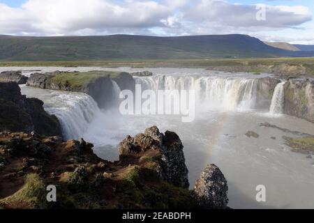 Godafoss Wasserfall, Wasserfall des Skjalfandafljot Flusses, Skjalfandafljot Fluss, Thingeyjarsveit, Sprengisandur Hochlandpiste, Myvatn Bezirk von Norstosten Island, Stockfoto