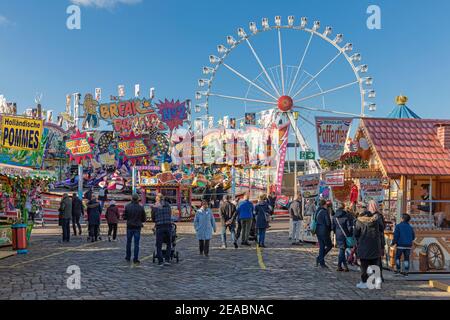 Riesenrad, Fahrgeschäfte, auf dem Bremer Freimarkt, Bremen, Stockfoto