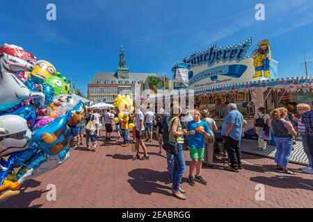 Rathaus, Hafenfest, Emder Matjestage 2017, Emden, Ostfriesland, Niedersachsen, Stockfoto