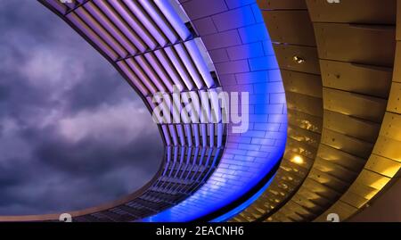 Dach des Odysseum in Montpellier. Die Bauarbeiten begannen im Jahr 1998. Stockfoto