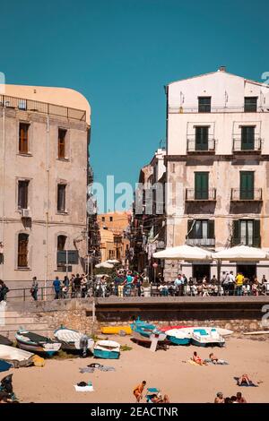 Stadt, Strand, Meer, Cefalu, Sizilien, Italien Stockfoto
