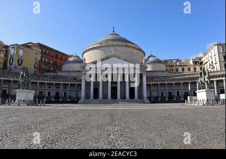 Napoli - Basilica di San Francesco da Paola Stockfoto