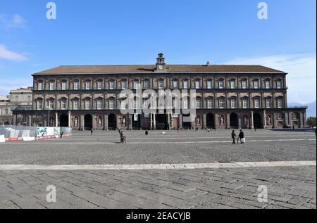 Napoli - Palazzo reale auf der Piazza Plebiscito Stockfoto