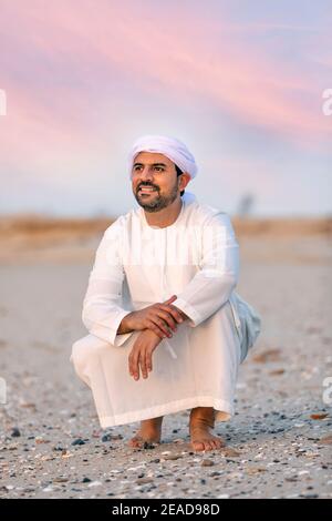 emiratian an einem Strand in den Vereinigten Arabischen Emiraten Stockfoto