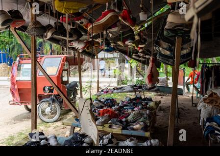 Ukay Ukay Second Hand Products Shop Allgemein Luna, Siargao Island, Philippinen, Südostasien Stockfoto