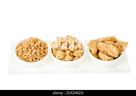 Sojaprodukte - ein Analogon von Fleisch für vegetarische Speisen. Studio Foto Stockfoto