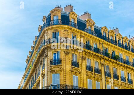 Fassaden von alten Häusern in Marseille, Frankreich Stockfoto