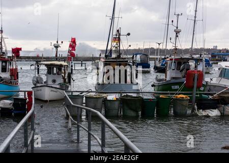 Kiel 8,2.2021- Sturmtief Tristan sorgt in der Kieler Förde für Hochwasser, Wellen und Gischt in der Kieler Förde. Impressionen aus Strande, Schilksee Stockfoto