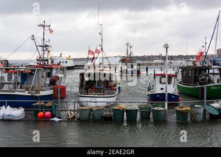 Kiel 8,2.2021- Sturmtief Tristan sorgt in der Kieler Förde für Hochwasser, Wellen und Gischt in der Kieler Förde. Impressionen aus Strande, Schilksee Stockfoto