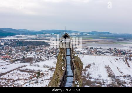 Boldogkőváralja, Ungarn - Luftaufnahme des berühmten Schlosses von Boldogkő Stockfoto