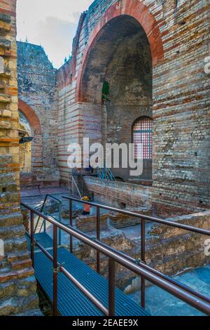 Thermes de Constantine - ein römisches Bad in Arles, Frankreich Stockfoto