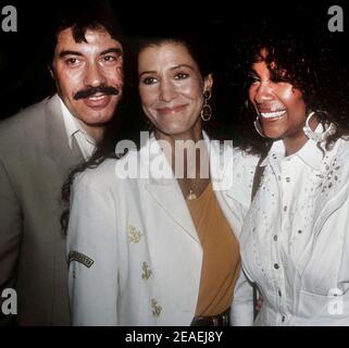 **Datei Foto** Mary Wilson Ist Verstorben. New York, NY Tony Orlando Rita Coolidge Mary Wilson 1983 Foto von Adam ScullPHOTOlink. /MediaPunch Stockfoto