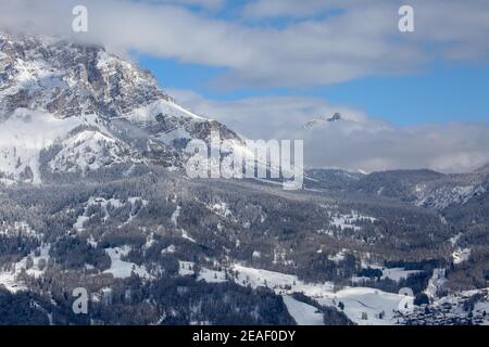 Cortina (BL, Italien. Februar 2021, 9th. Cortina (BL), Italien, Vertigine, 09. Februar 2021, wartet noch auf den Rennstart in Cortina d'Ampezzo für die Damen SG während 2021 FIS Alpine World SKI Championships - Super Giant - Herren - Alpine Ski Race Credit: Luca Tedeschi/LPS/ZUMA Wire/Alamy Live News Stockfoto