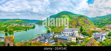 Luftaufnahme von Beilstein von Burg Metternich, Deutschland Stockfoto