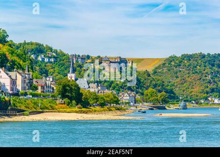 Blick auf die Uferpromenade in St. Goar, Deutschland Stockfoto