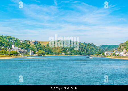 Rhein zwischen St. Goar und St. Goarshausen in Deutschland Stockfoto