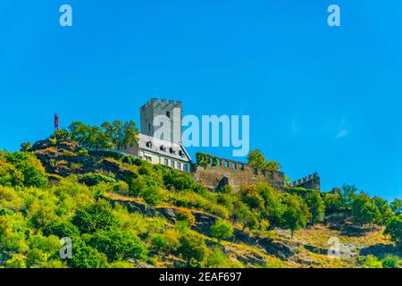 Burg Sterrenberg mit Blick auf den Rhein in Deutschland Stockfoto