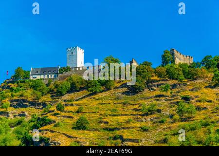 Burg Sterrenberg mit Blick auf den Rhein in Deutschland Stockfoto