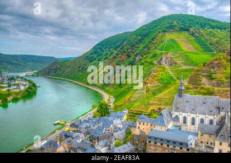 Luftaufnahme von Beilstein von Burg Metternich, Deutschland Stockfoto