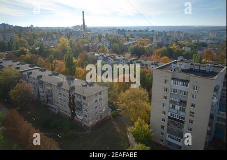 Belgorod Stadt Luftbild. Wohnviertel mit Blick auf mehrstöckige Apartmentblöcke. Belgorod, Russland Stockfoto